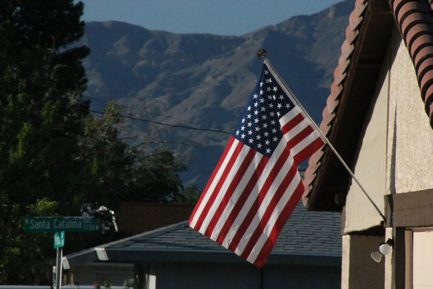American Flag Display Rules at Home: Porch, Wall, Lighting, Weather and Half-Staff