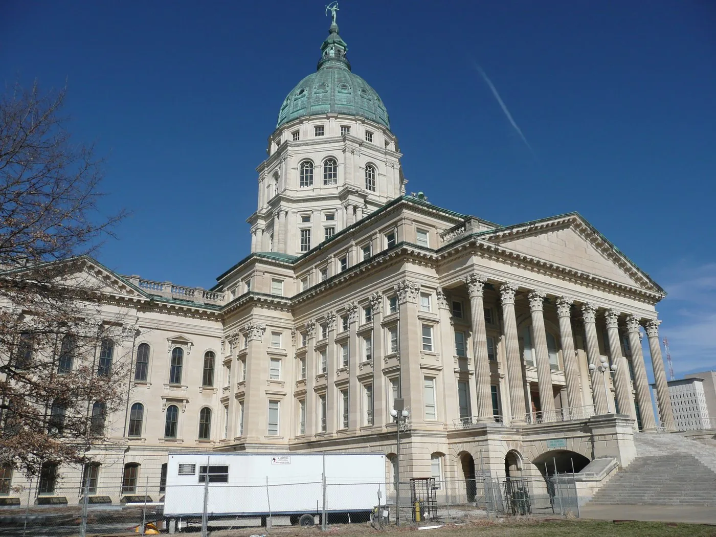 Kansas Half-Staff Flag Alerts: How to Verify Status, Scope and End Times