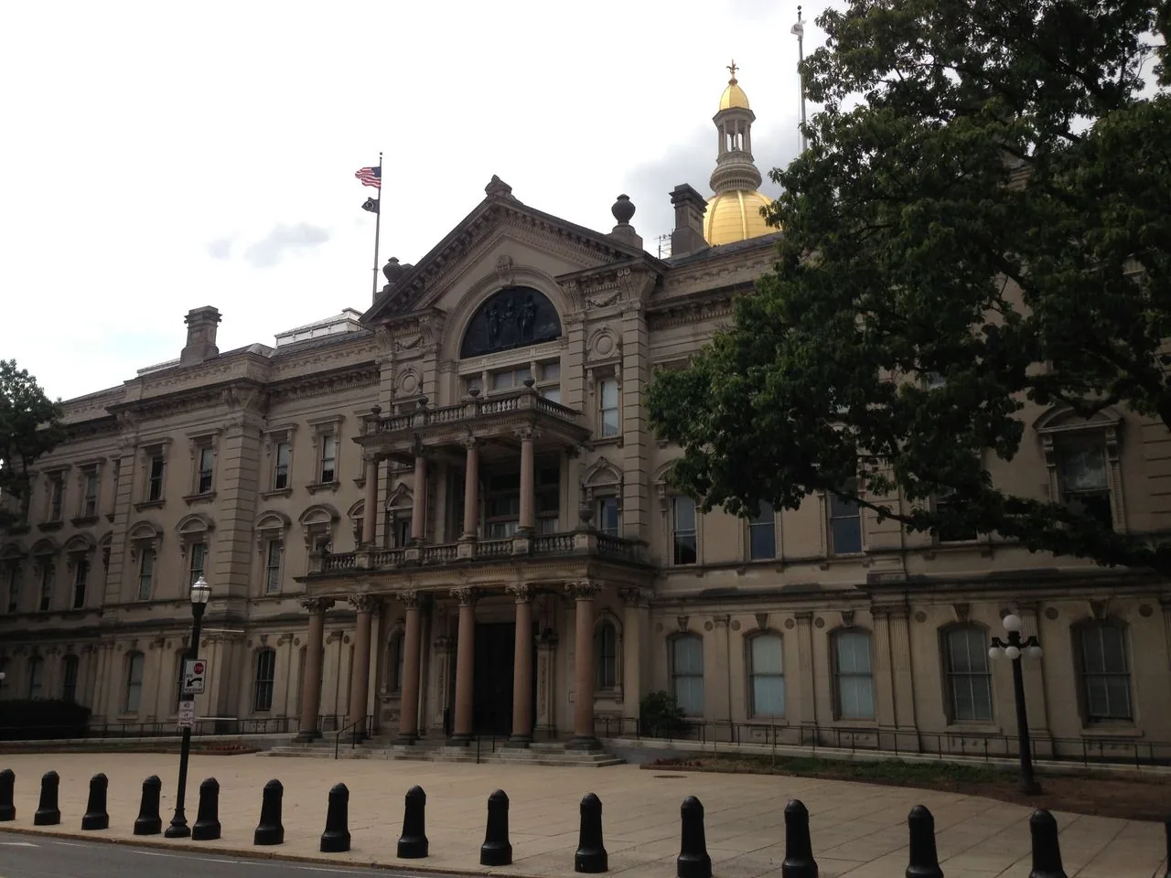 New Jersey Half-Staff Flag Alerts: Status Page, Email Notices and State Rules