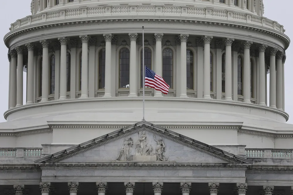 How to Get Official Half-Staff Alerts: Email, Apps, Text and State Sources