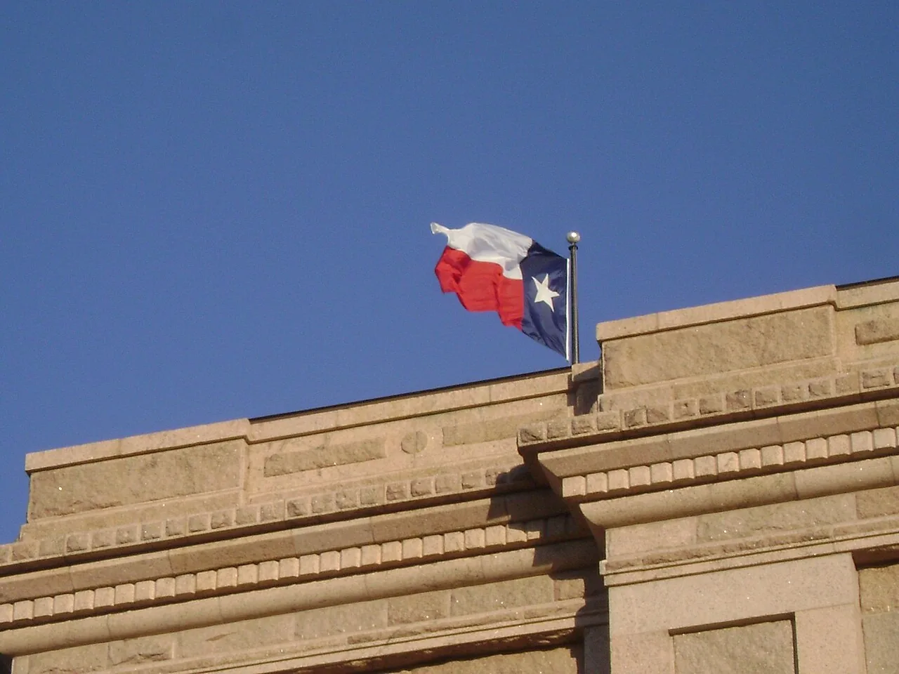 Texas Half-Staff Alerts and Dallas-Area Flag Orders